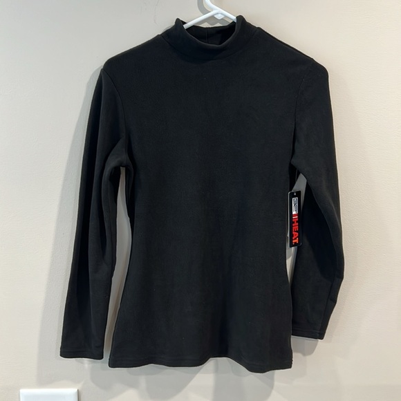 🔥NWT 32 Degrees Black Fleece Top🔥 - Picture 1 of 6